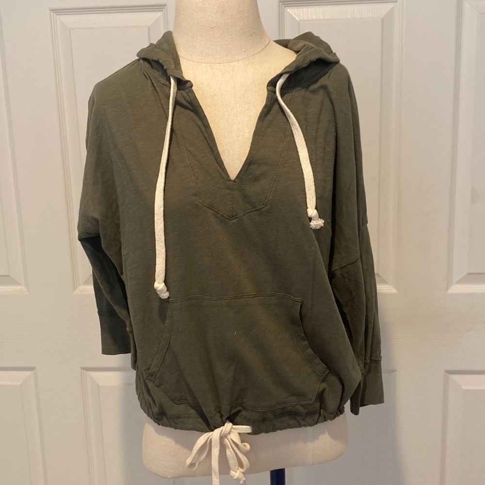 AE 3/4 sleeve top